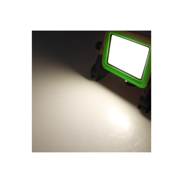 LED-Baustrahler "CTS-50W V4" 230V 50W, IP44, 4350lm, 4000K, mit Ständer