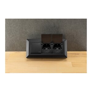 3-fach Steckdosenblock, schwarz 250V~/ 16A, Aufbaumontage mit Klappen