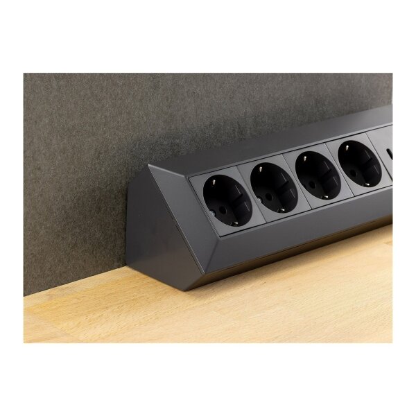 4-fach Steckdosenblock in Schwarz
