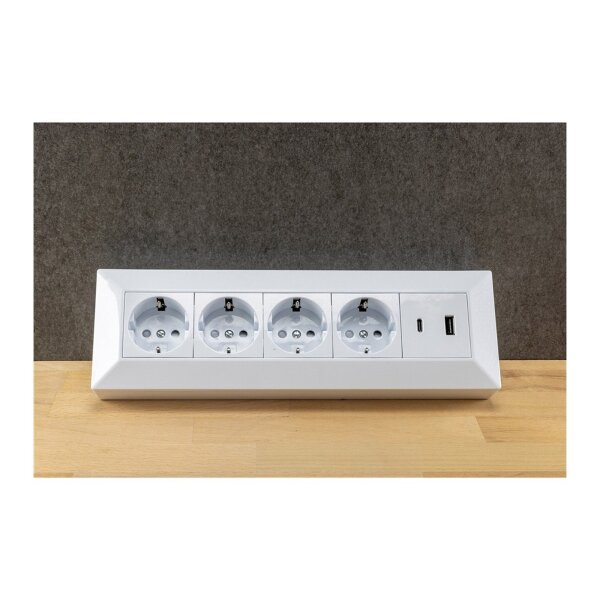 4-fach Steckdosenblock in Weiß