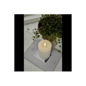 LED-Stumpenkerze Flamme Flow Weiß – 12,5?cm mit glänzender Optik & Timer