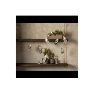 Lichterkette Villa – 10 Holzhäuschen mit warmweißen LEDs, Batterie, Timer