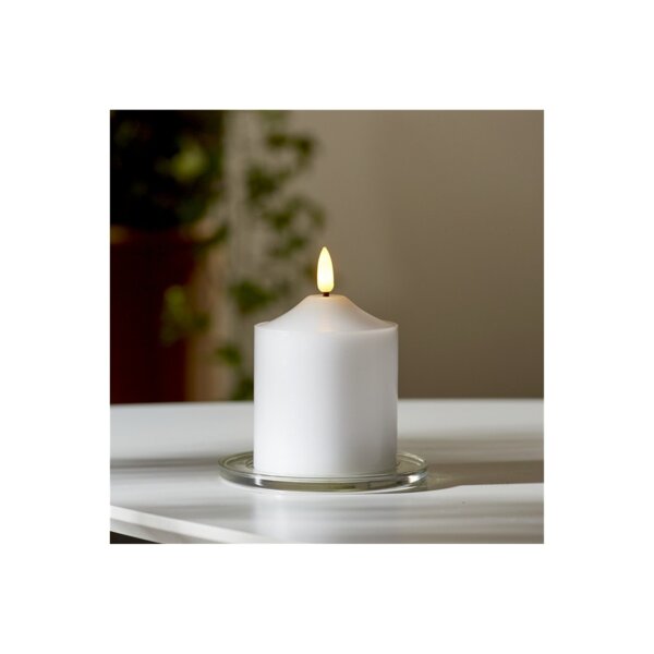 Wachskerze "Flamme" – Weiß, 12?cm mit LED-Flamme & Timer, 200h Laufzeit