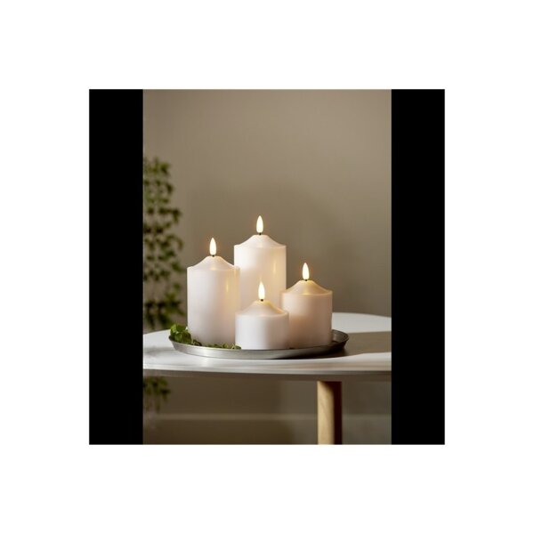 Wachskerze "Flamme" – Weiß, 12?cm mit LED-Flamme & Timer, 200h Laufzeit